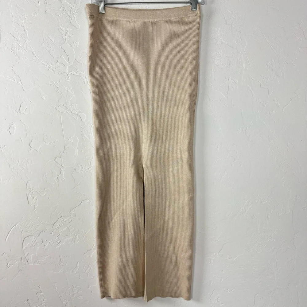 Olive + Oak Skirt Fitted‎ Ribbed Solid Tan Beige Cream Maxi Pull On Knit Rayon - Picture 2 of 7